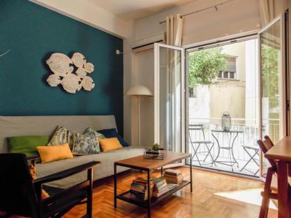 Cozy Plaka Apartment - image 7