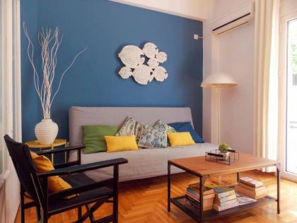 Cozy Plaka Apartment - image 8
