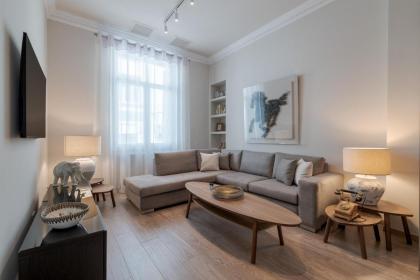 Historic Plaka's Deluxe Apartment Athens
