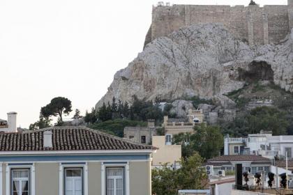Historic Plaka's Deluxe Apartment - image 12