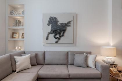 Historic Plaka's Deluxe Apartment - image 17