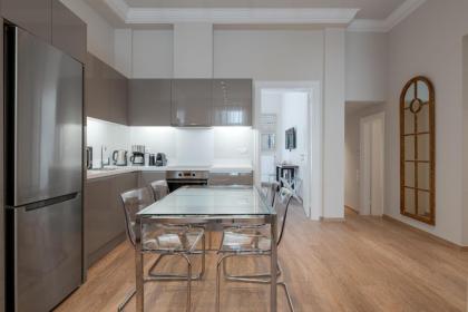 Historic Plaka's Deluxe Apartment - image 18