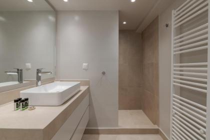 Historic Plaka's Deluxe Apartment - image 19