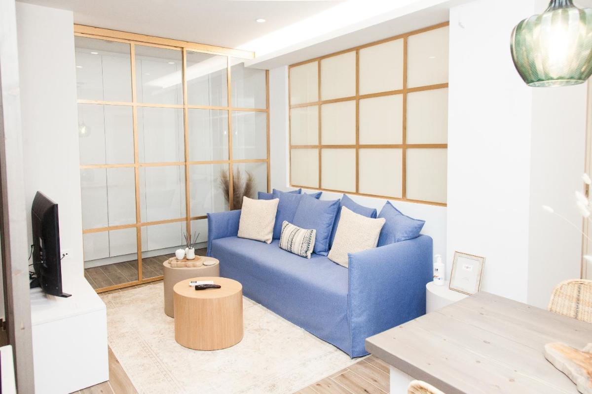 Full-renovated adorable apartment in Athens - main image