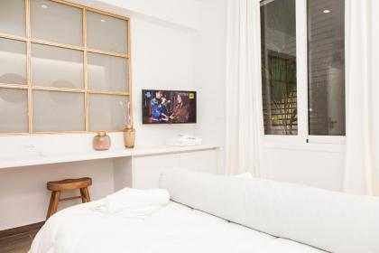 Full-renovated adorable apartment in Athens - image 10