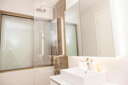 Full-renovated adorable apartment in Athens - image 19