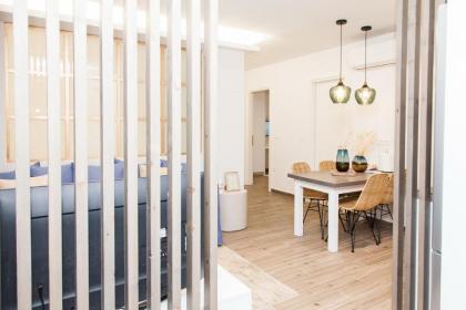 Full-renovated adorable apartment in Athens - image 2