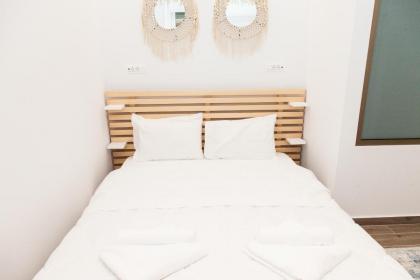 Full-renovated adorable apartment in Athens - image 9