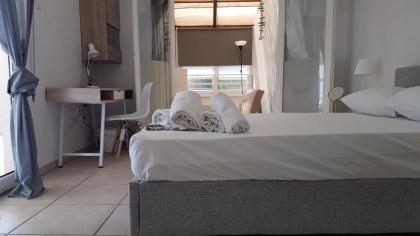 Sky Apartment - Athens Center 5 BD 4 BATH