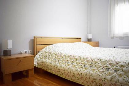 Stylish apt in the Historic heart of the city - image 11