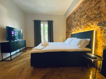 Omega54 City Suites_Athens Central Business District - image 8
