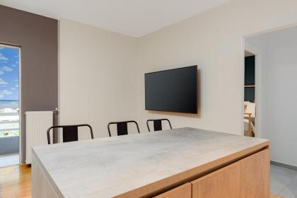 Athenian Stylish Living - image 16