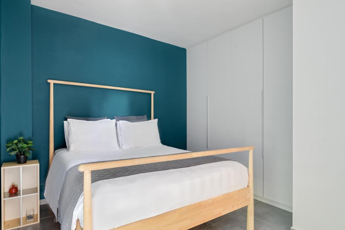 Athenian Stylish Living - image 3