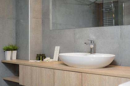 Athenian Stylish Living - image 9