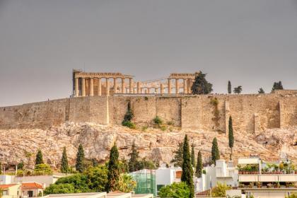 Cozy Deck Roof Apt at the Foothills of Acropolis - image 16