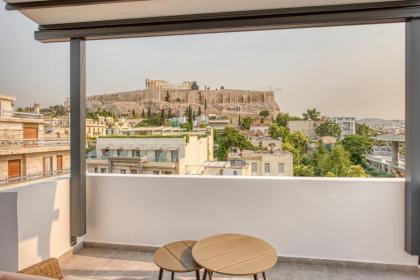 Cozy Deck Roof Apt at the Foothills of Acropolis - image 8