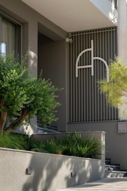Athens Hill Luxury Apartments - image 17