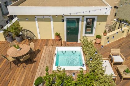 Moon and  Stars Boutique Hotel