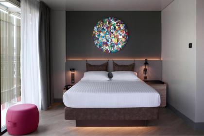 Moxy Athens City - image 14