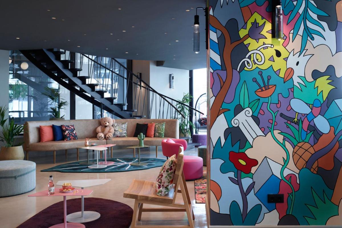 Moxy Athens City - image 4