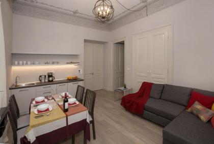 Sophisticated apartment in Syntagma by GHH - image 14