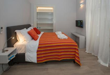 Sophisticated apartment in Syntagma by GHH - image 20
