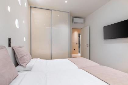 J&A Luxury Residence - image 13