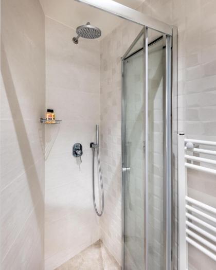 J&A Luxury Residence - image 17