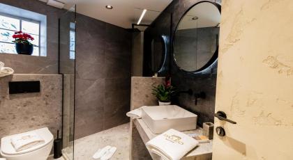 Paleo Suites - image 17
