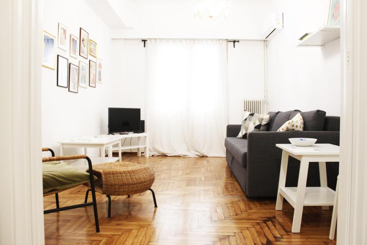Warm & cozy apartment in the center of Athens - main image