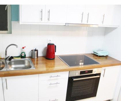 Warm & cozy apartment in the center of Athens - image 9