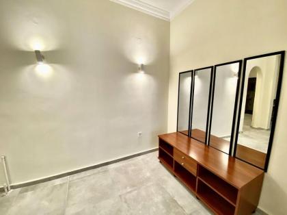Poseidon spacious downtown Athens - image 8