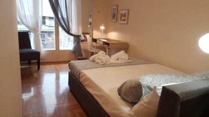 Begonia-Athens Center 6 BD 25 BATH - image 16