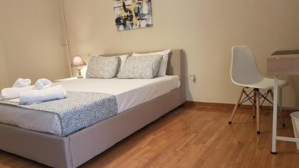 Begonia-Athens Center 6 BD 25 BATH - image 20