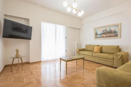 Victoria Majestic Suites Apartments - image 2