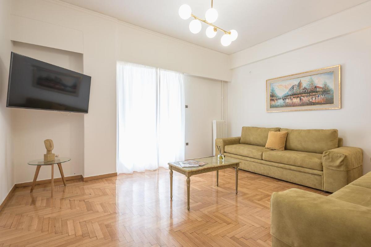 Victoria Majestic Suites Apartments - image 2