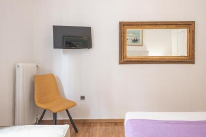 Victoria Majestic Suites Apartments - image 20