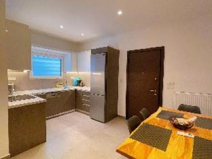 WSD Hera Luxury New Stylish 2BD Balcony Near Metro - image 14