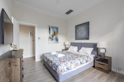 Plaka's Privileged Accommodation - image 15