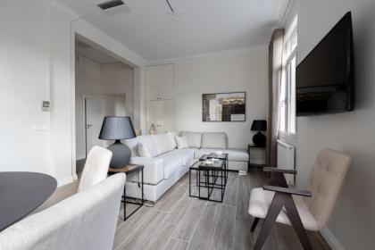 Plaka's Privileged Accommodation - image 2