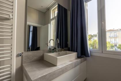 Plaka's Privileged Accommodation - image 8