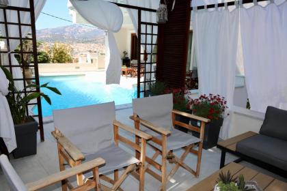 Villa Ariadne - image 19