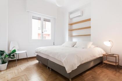 Elegant 2 bedroom 2 bathroom apt in Athens vibrant centre! - VL5 - image 16