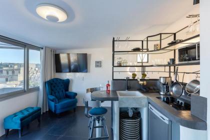 Athenian Lofts - image 2