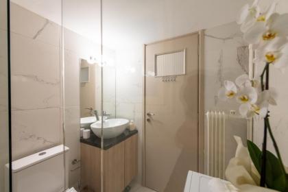 MEDLUXE LUXURY APARTMENT ! - image 16
