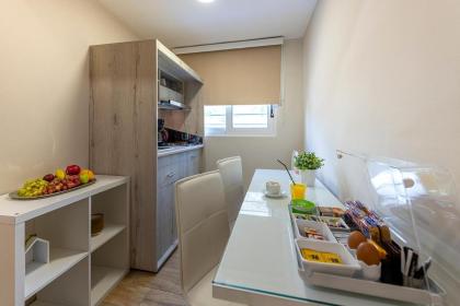 Comfort Stay Airport Boutique Hotel - FREE shuttle from the airport - image 10