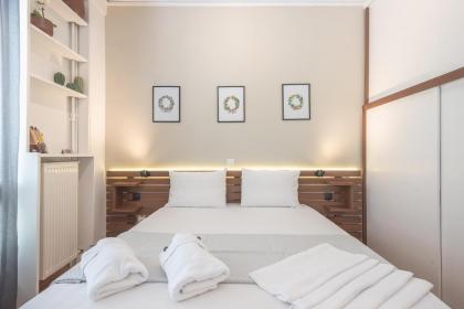 Philippos Acropolis Home by Cloudkeys - image 13