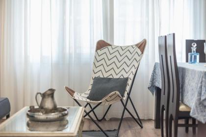 Spacious Family Home in Thisio by Cloudkeys - image 16