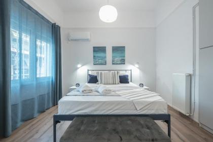 Spacious Family Home in Thisio by Cloudkeys - image 3
