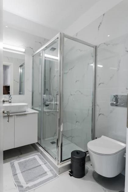 BEAUTIFUL ΝΕW CENTRAL APPARTMENT - image 10